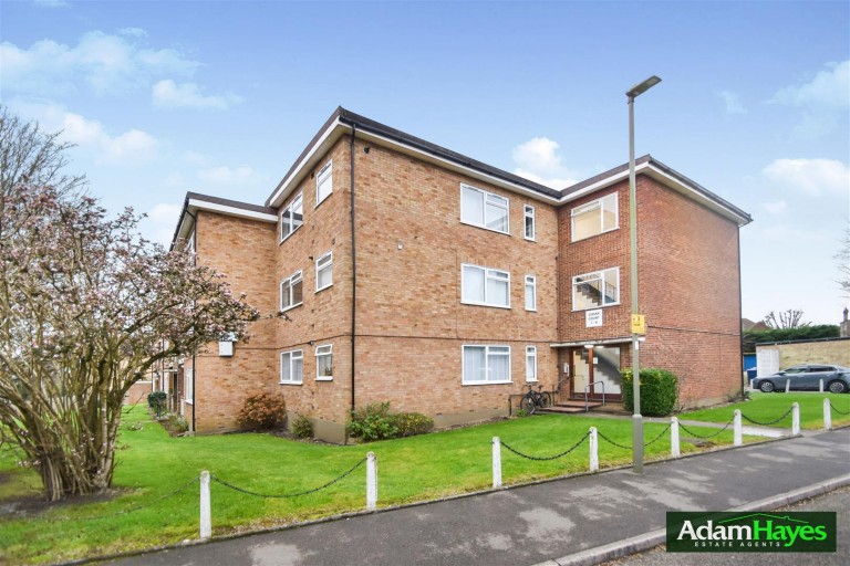 Athenaeum Road, Whetstone, N20