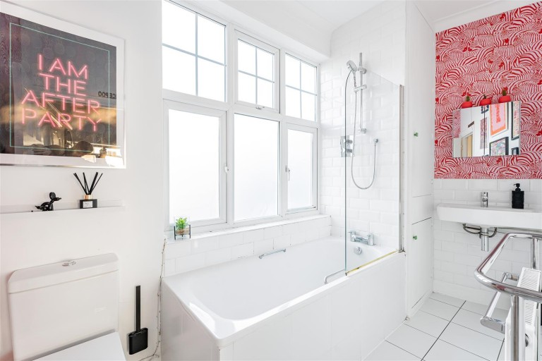 East End Road, Finchley Central, N3