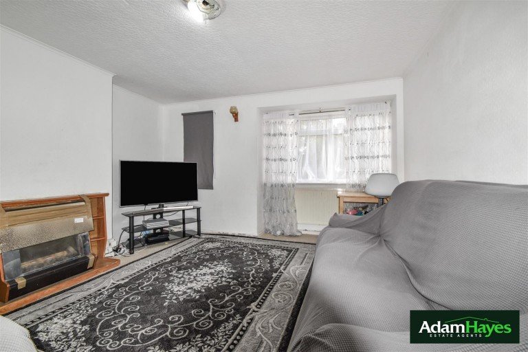 Amberden Avenue, Finchley Central, N3