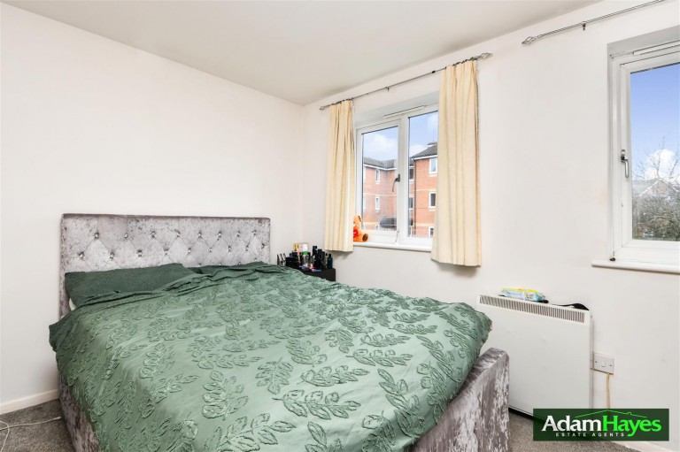 Blackdown Close, East Finchley, N2