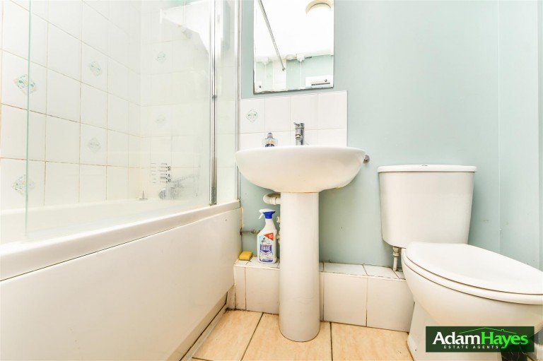 Blackdown Close, East Finchley, N2