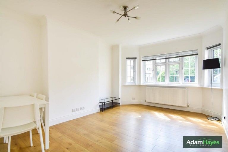 Etchingham Park Road, Finchley Central, N3