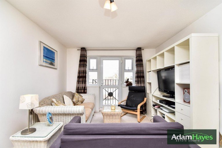 Hutton Grove, North Finchley, N12