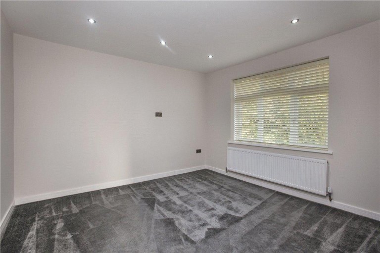 Wentworth Park, Finchley, N3