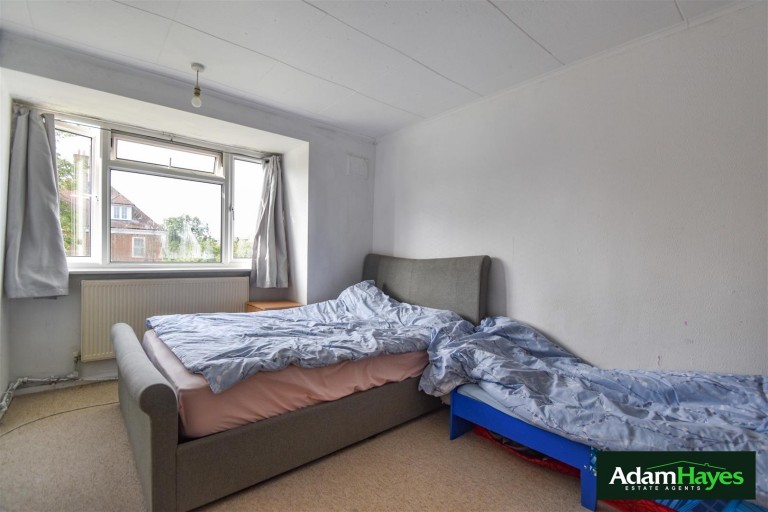 Amberden Avenue, Finchley Central, N3