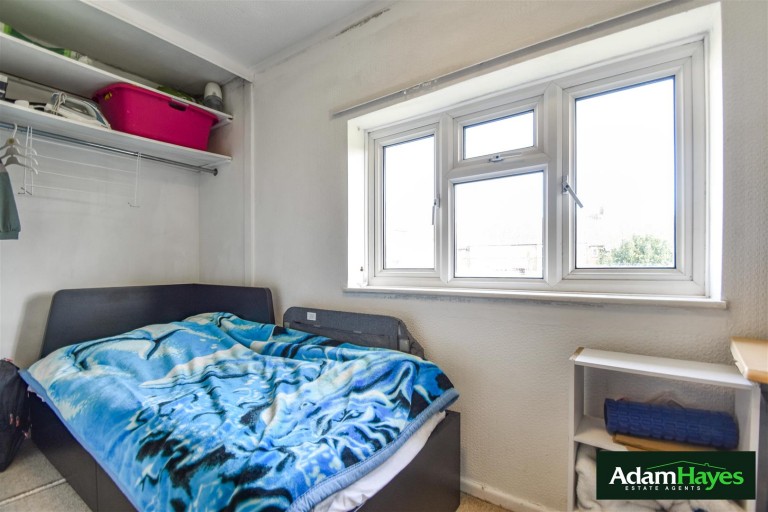 Amberden Avenue, Finchley Central, N3