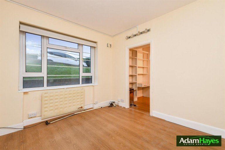 Charter Way, Finchley Central, N3