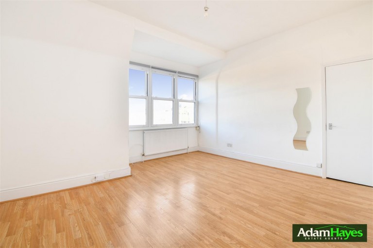 Woodside Park Road, North Finchley N12