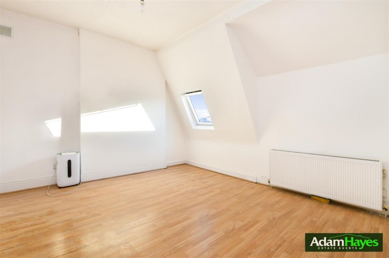 Woodside Park Road, North Finchley N12