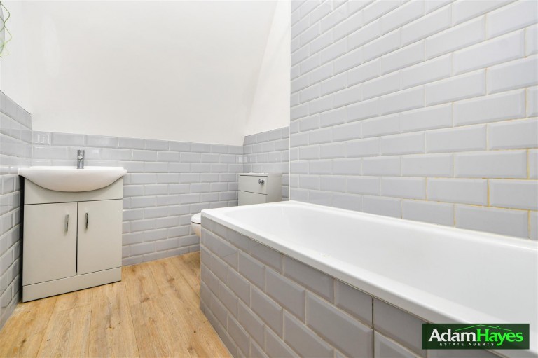 Woodside Park Road, North Finchley N12