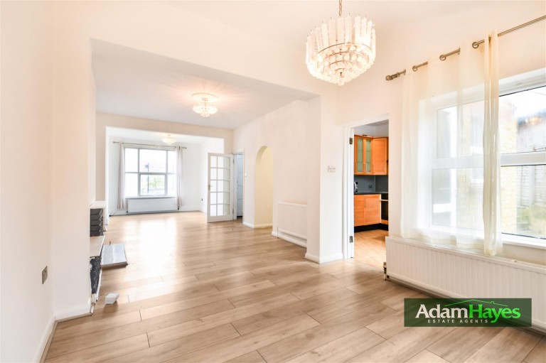 Long Lane, East Finchley, N2