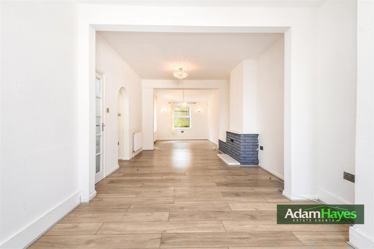 Long Lane, East Finchley, N2