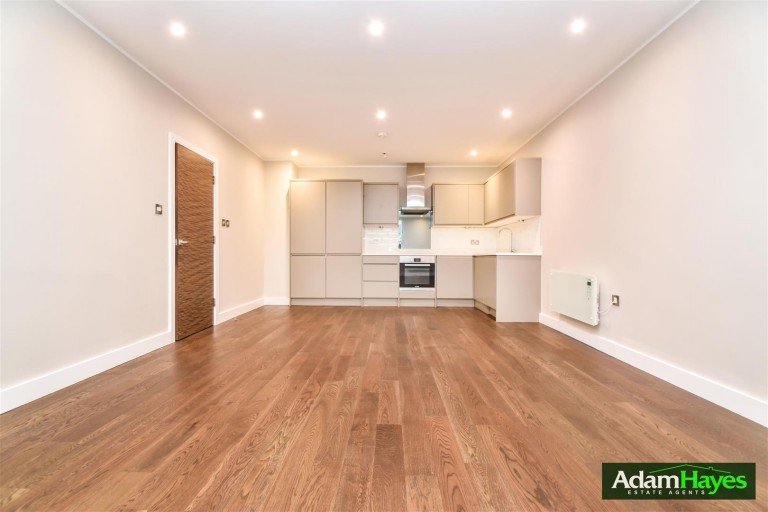 High Road, Whetstone, N20