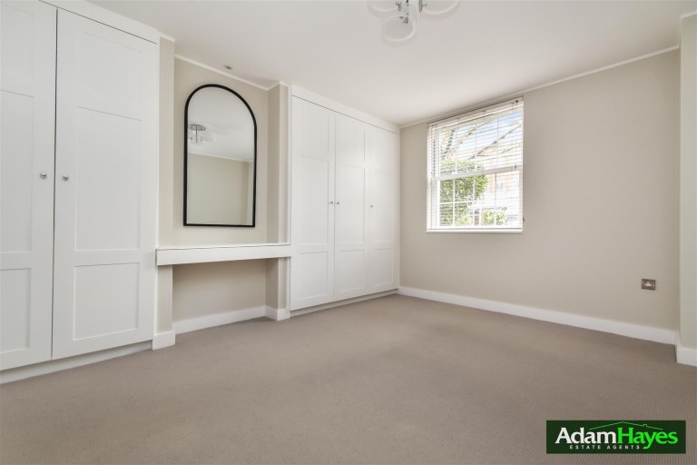 High Road, Whetstone, N20