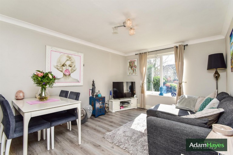 Station Road, Barnet, EN5