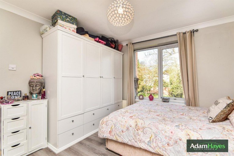 Station Road, Barnet, EN5