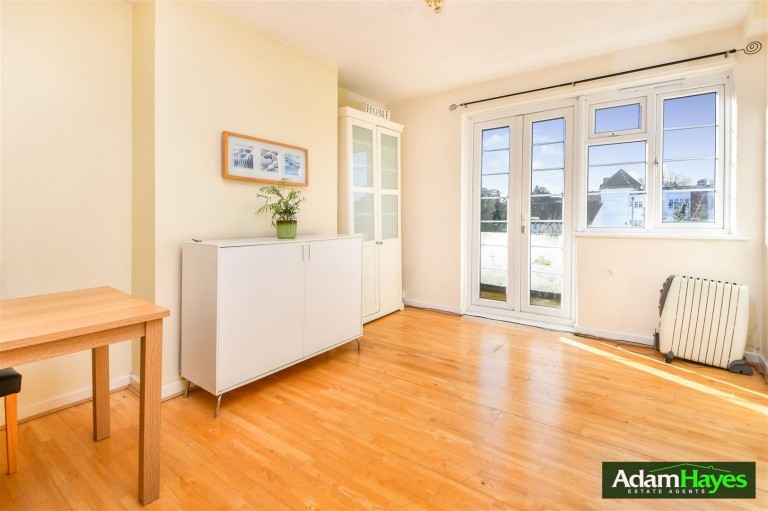 Beech Lawns, North Finchley N12