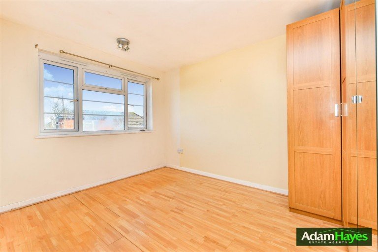 Beech Lawns, North Finchley N12