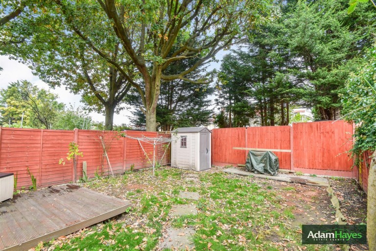 Petworth Road, North Finchley, N12