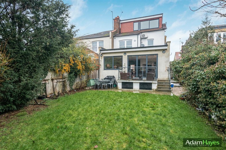 Park Crescent, Finchley, N3