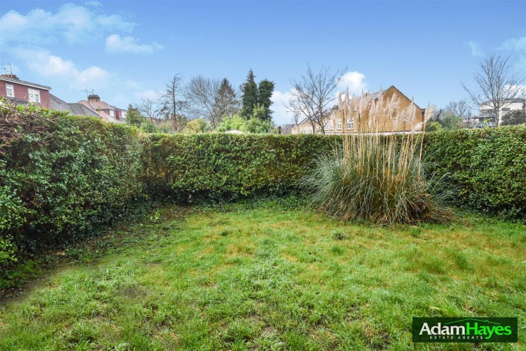 Gainsborough Road, Wooside Park, N12