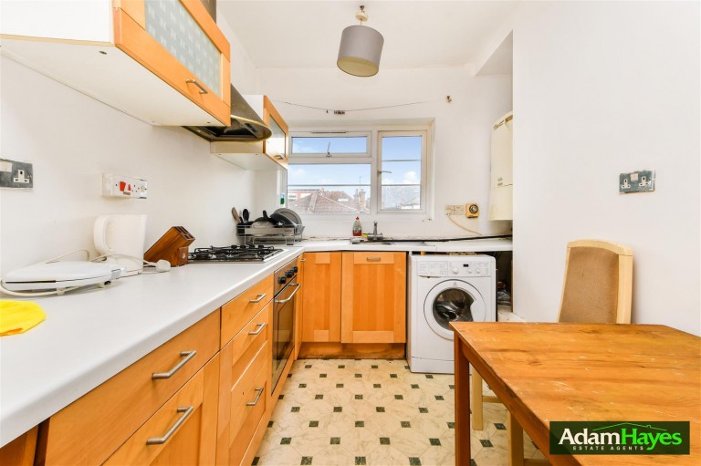 Nether Street, North Finchley, N12