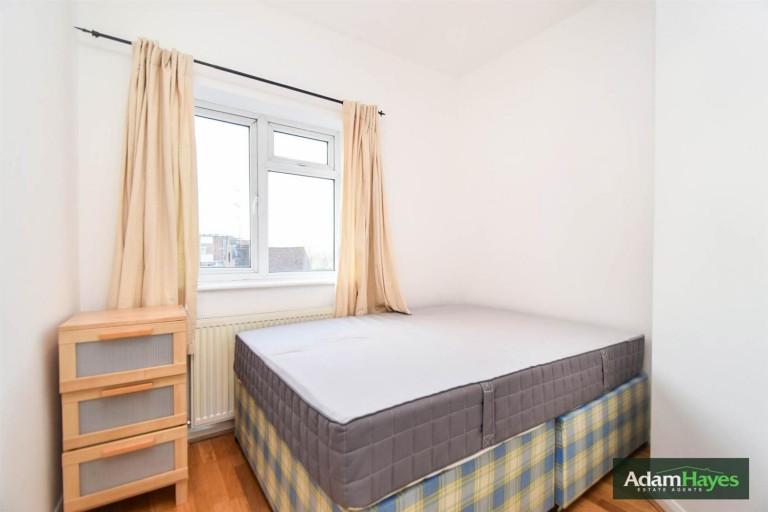 Regents Park Road, Finchley Central, N3