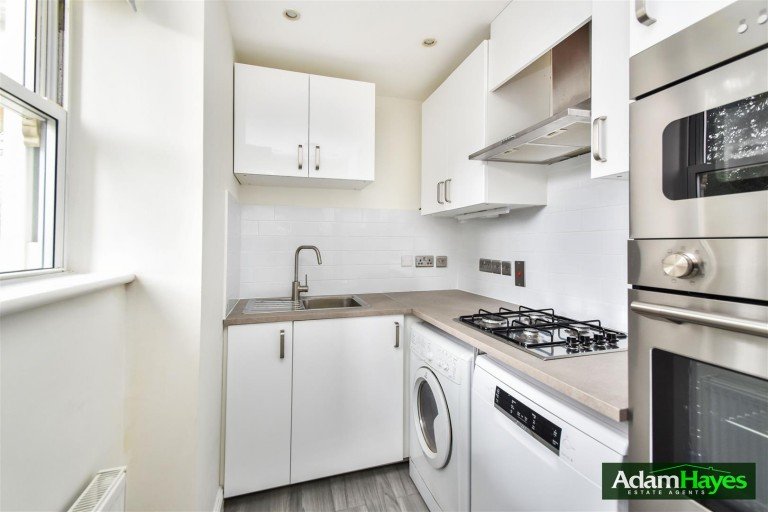 Woodside Avenue, Woodside Park, N12