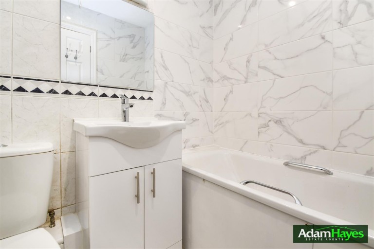 Woodside Avenue, Woodside Park, N12