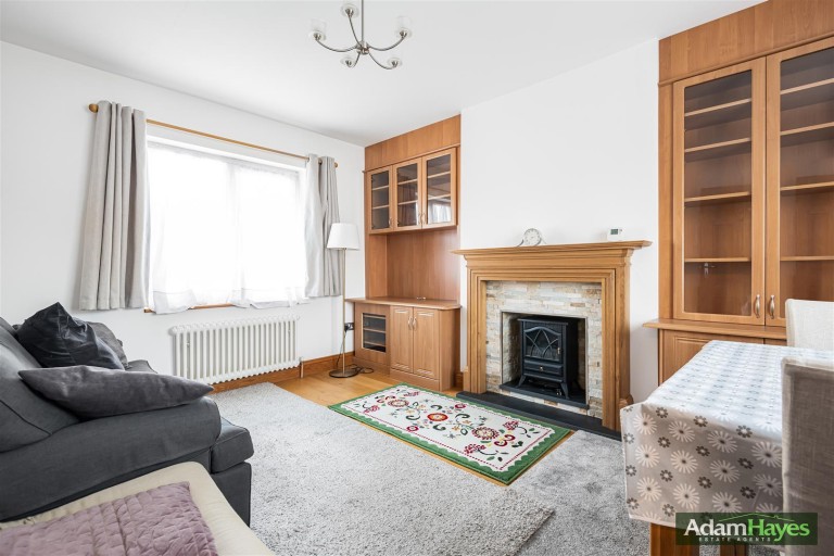 Summers Lane, North Finchley, N12