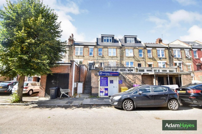 Ballards Lane, Finchley Central, N3