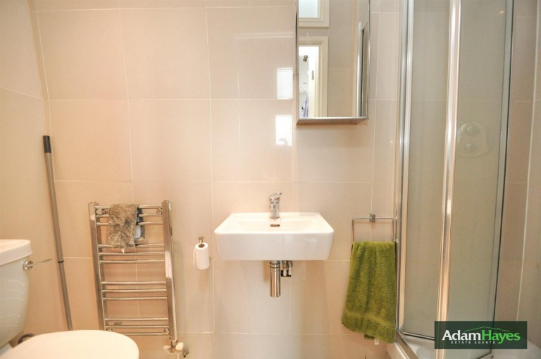 Ballards Lane, Finchley Central, N3