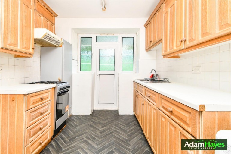 Charter Way, Finchley, N3