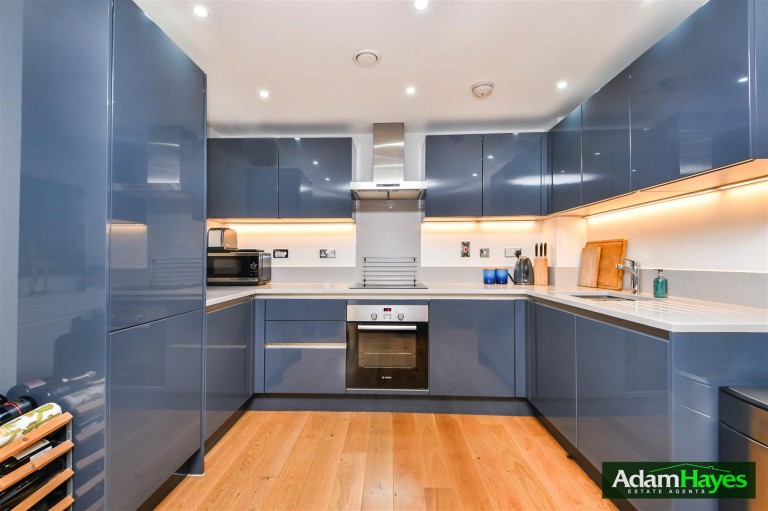 Royal Engineers Way, Mill Hill, NW7