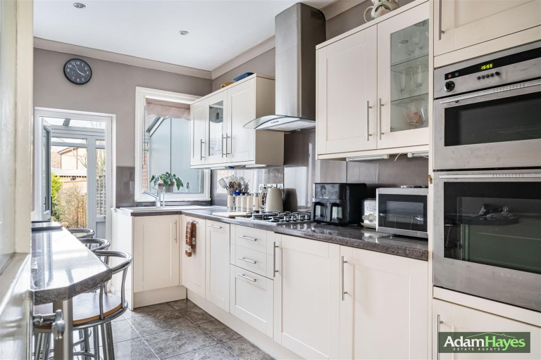 Briarfield Avenue, Finchley, N3