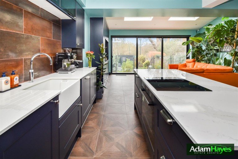 Brent Way, West Finchley, N3