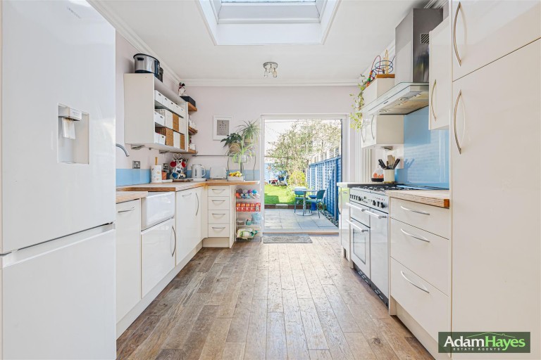 Squires Lane, Finchley, N3