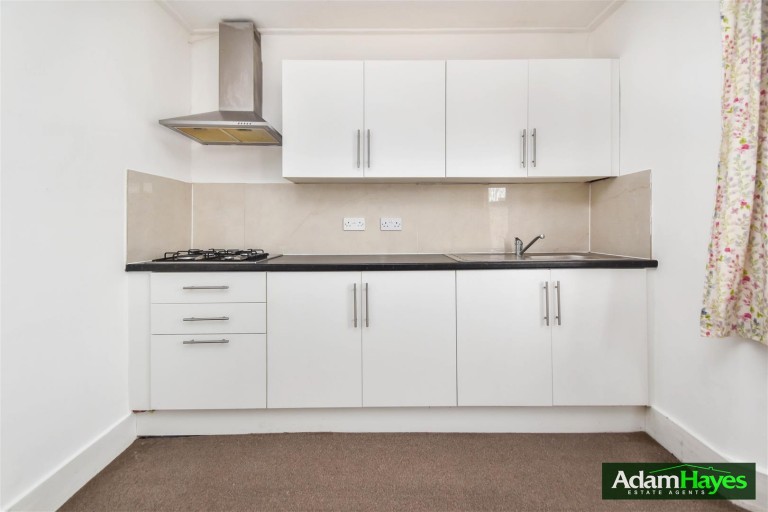 Nether Street, North Finchley, N12