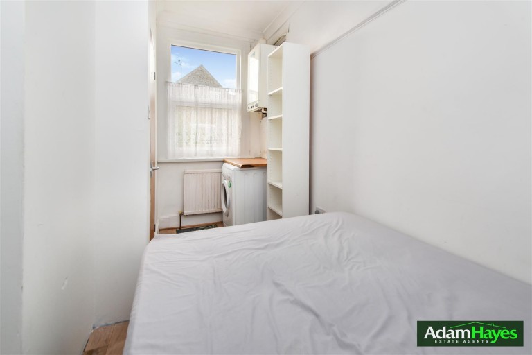 Nether Street, North Finchley, N12