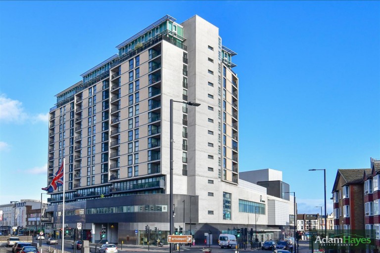 Kingsway, North Finchley, N12