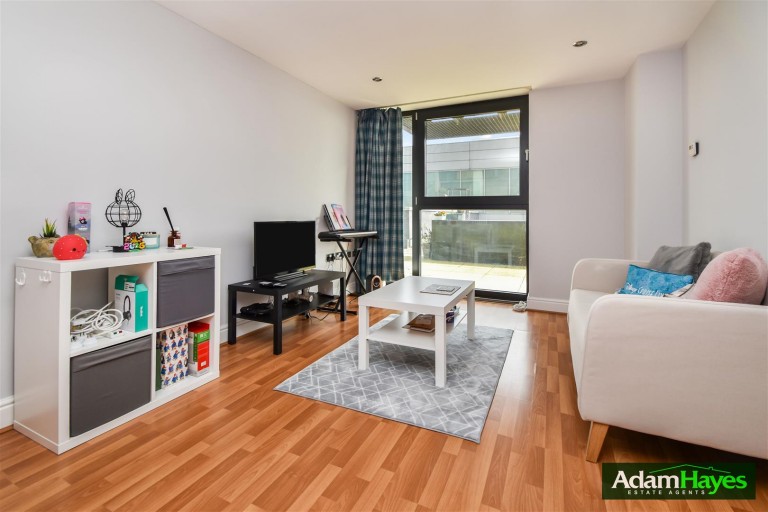 Kingsway, North Finchley, N12