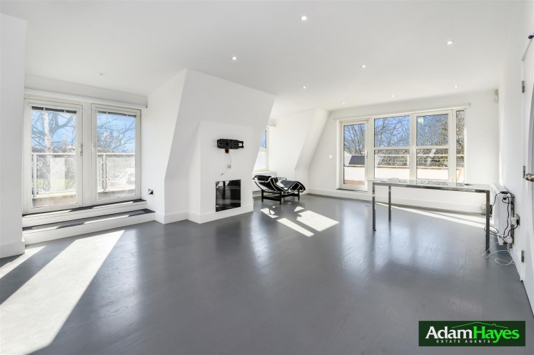 Broughton Avenue, Finchley, N3