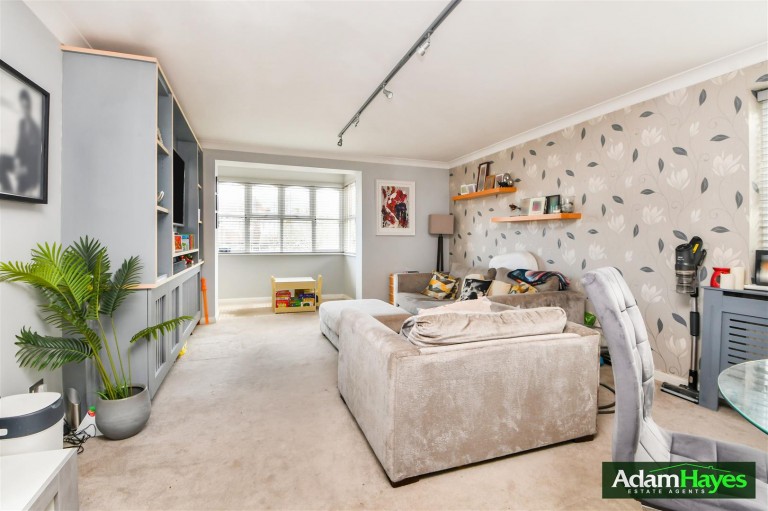 Holders Hill Road, Hendon, NW4