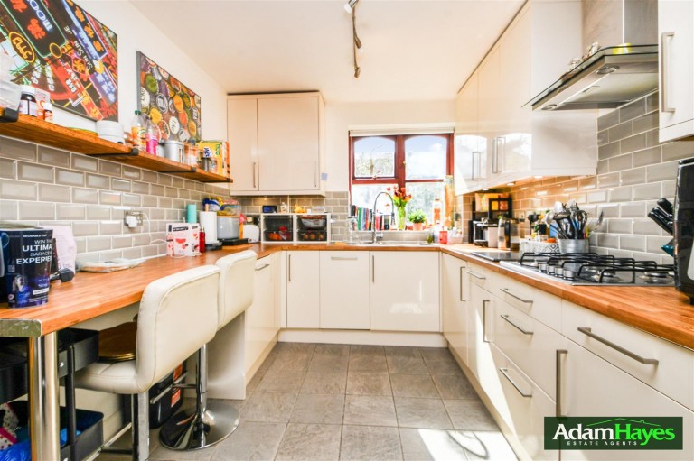 Holders Hill Road, Hendon, NW4