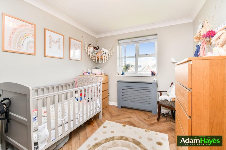 Holders Hill Road, Hendon, NW4