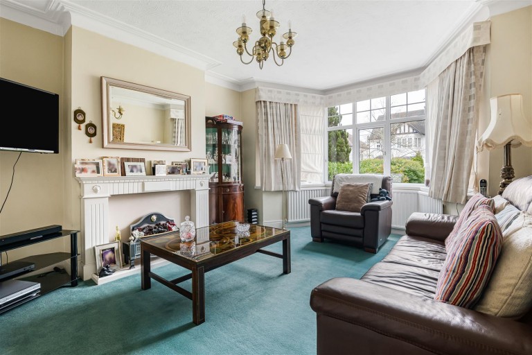 Mayfield Avenue, North Finchley, N12