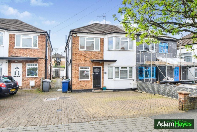 Hutton Grove, North Finchley, N12