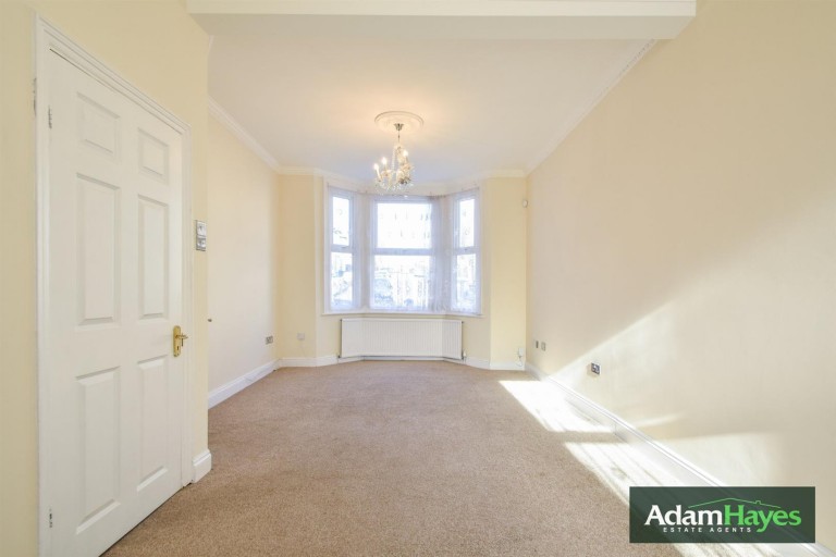 Glebe Road, Finchley, N3