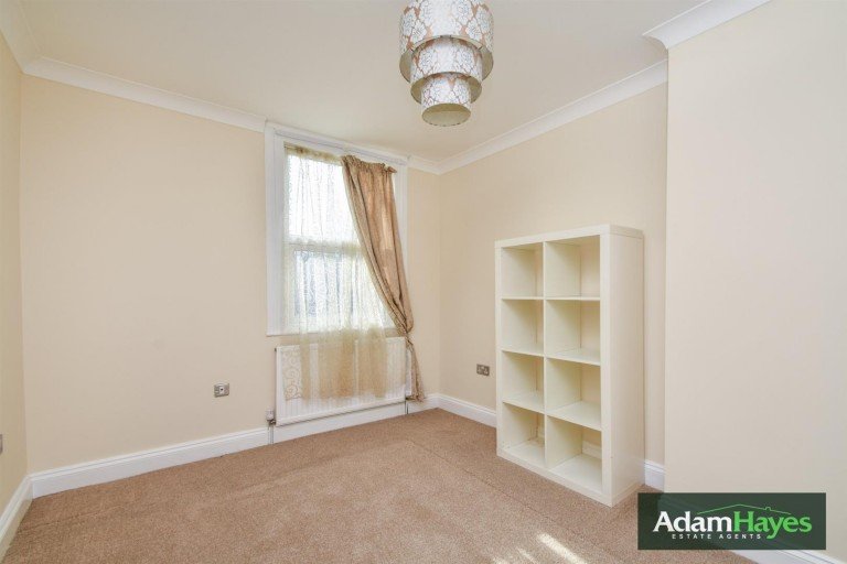Glebe Road, Finchley, N3