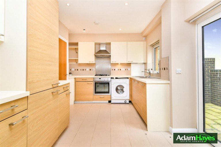 Lincoln Road, East Finchley, N2